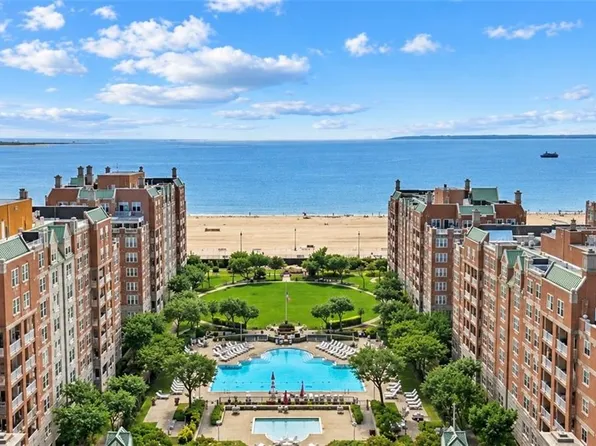 100 Oceana Dr W APT 3F, Brooklyn, NY 11235