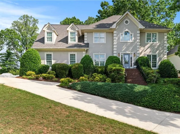 1775 Potomac Ct, Lawrenceville, GA 30043