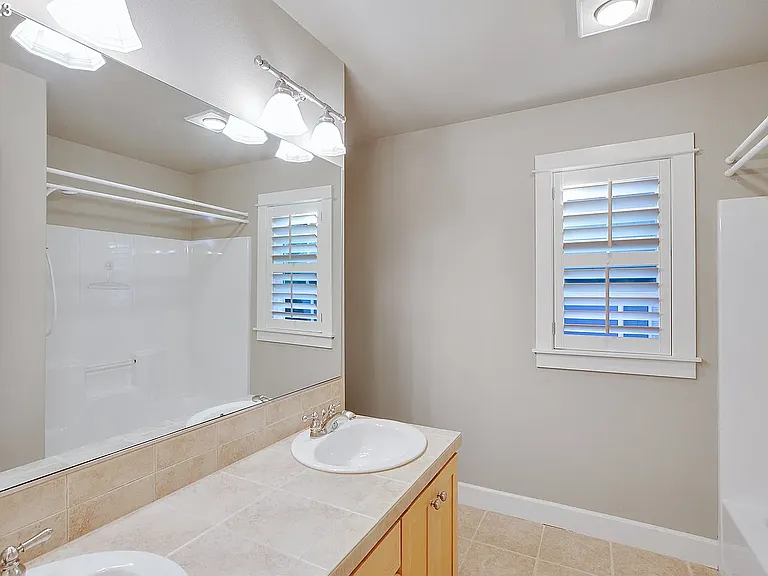 2227 Matterhorn Ct — Photo 28
