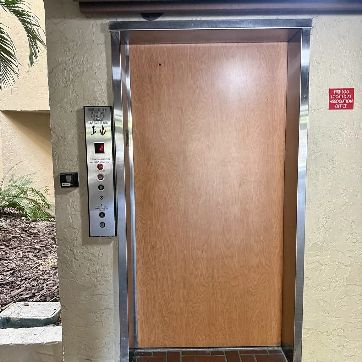 2 bed, 1330 sqft, $2,300 — Photo 1