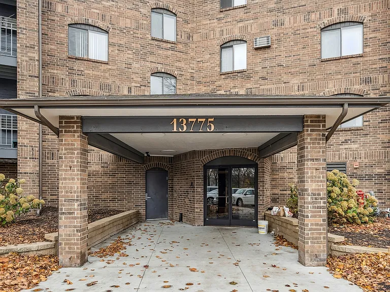 Reserve Eden Prairie — Photo 12
