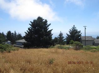 85 Sea Crest Rd, Whitethorn, CA 95589