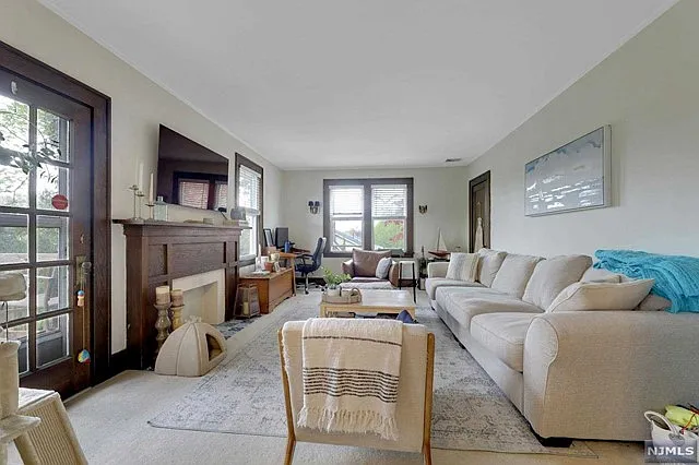 348 Evergreen Pl #2 — Photo 6