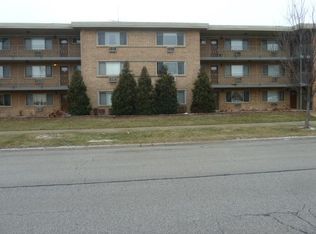 202 N Salem Ave APT 5A, Arlington Heights, IL 60005