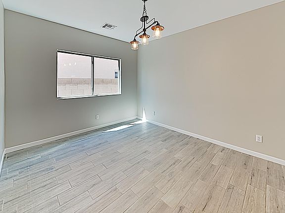3rd image of 4322 E Velasco St
