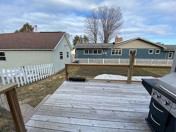 Large area with railing