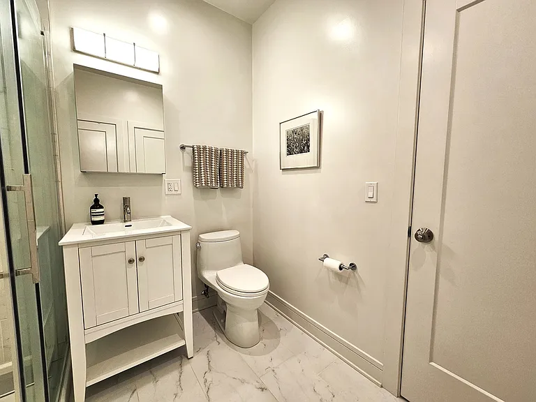 951 W Armitage Ave #2R — Photo 13