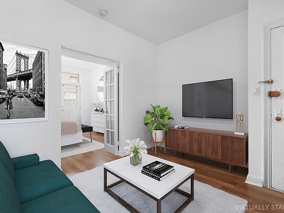 3rd image of 215 E 88th St APT 1C