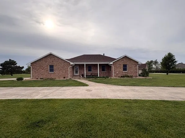 31025 N 2400 East Rd, Dwight, IL 60420