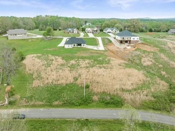 612 Thompson Creek Ln, Cookeville, TN 38506