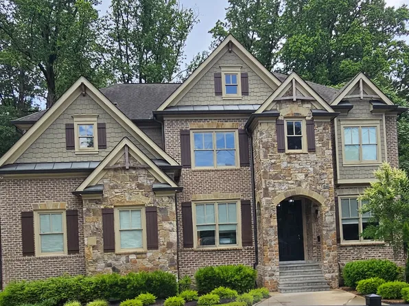 2110 E Roxboro Rd NE, Atlanta, GA 30324