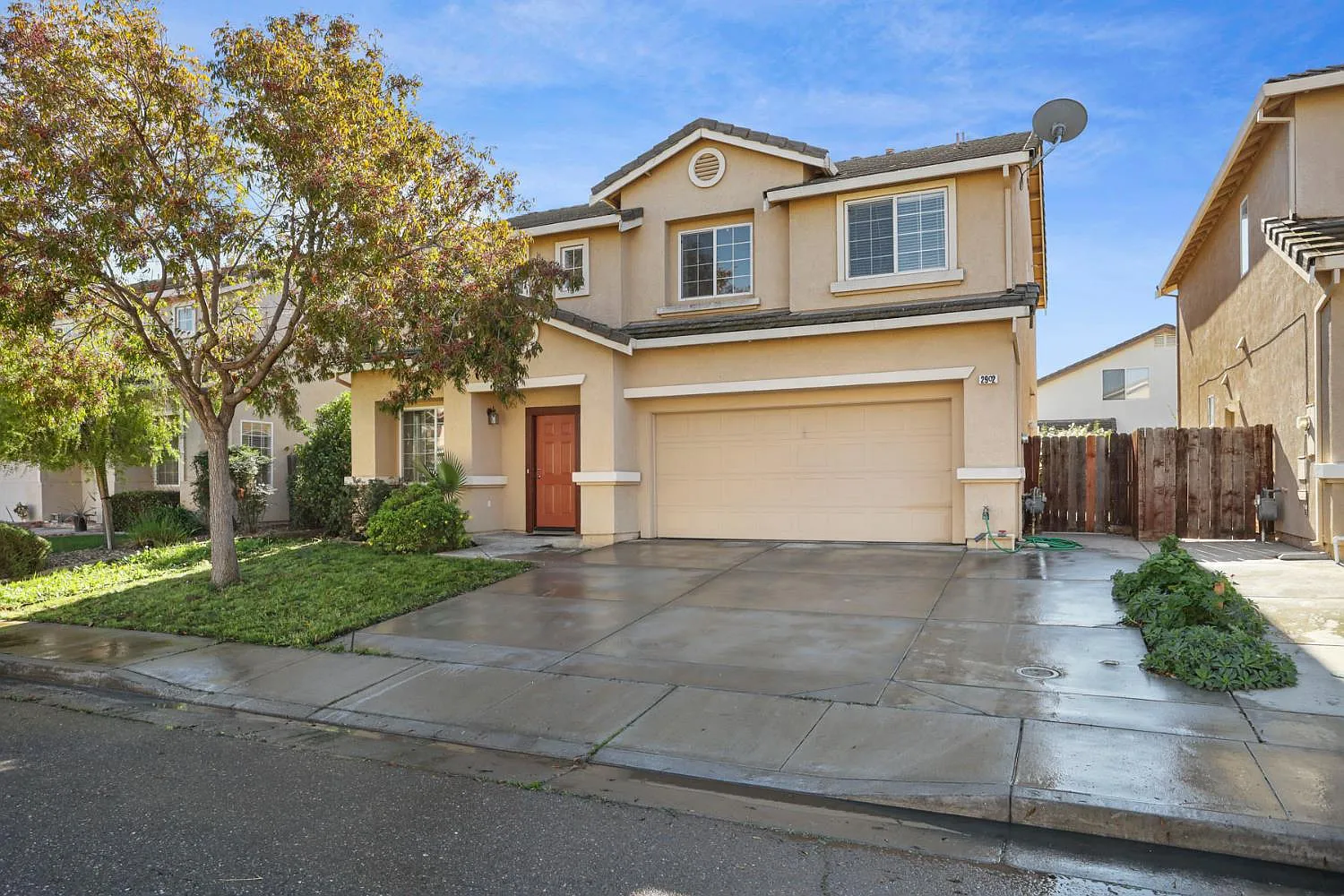 2902 Campbell Ln photo 1
