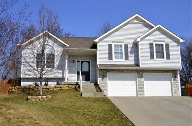 1st image of 677 Hillside Ct