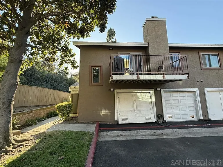 1512 Concord Way #A — Photo 2