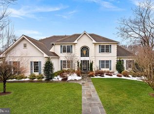 10317 Brittenford Dr, Vienna, VA 22182