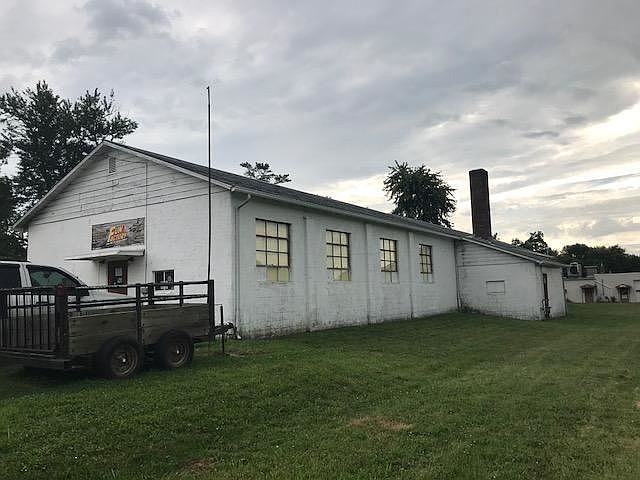 2nd image of 367 N Delaware St