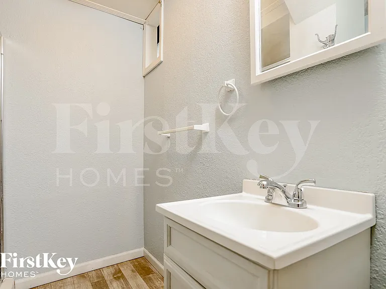 307 W Sunny Hill Blvd — Photo 13