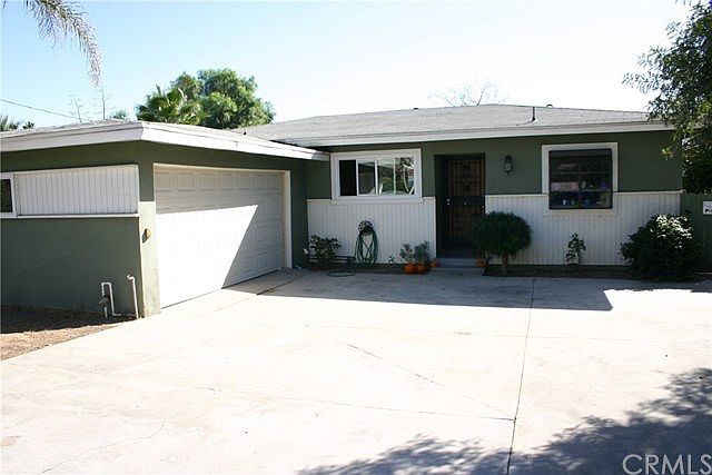 1st image of 23525 Ironwood Ave