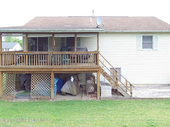 3rd image of 72 Magnolia Circle