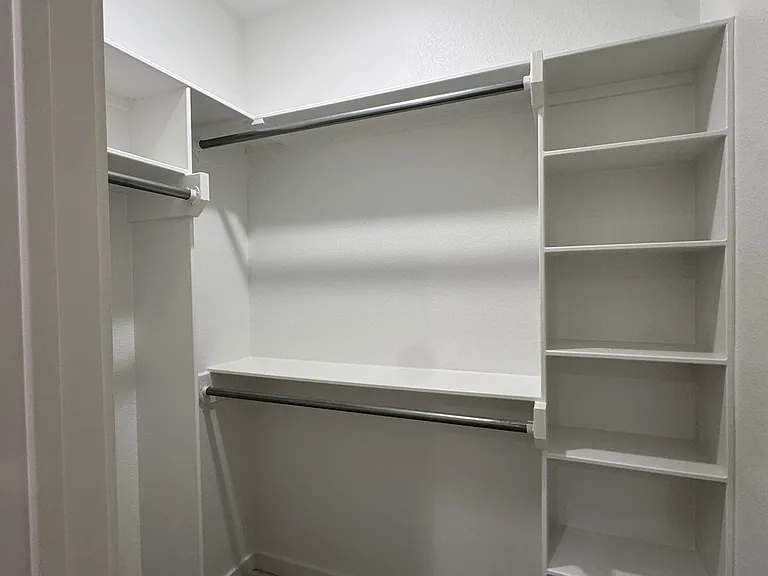 7035 Hillside Ave — Photo 10