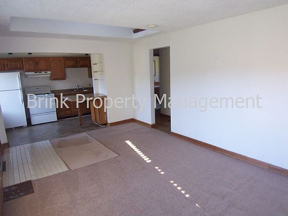 Living room & Eating area