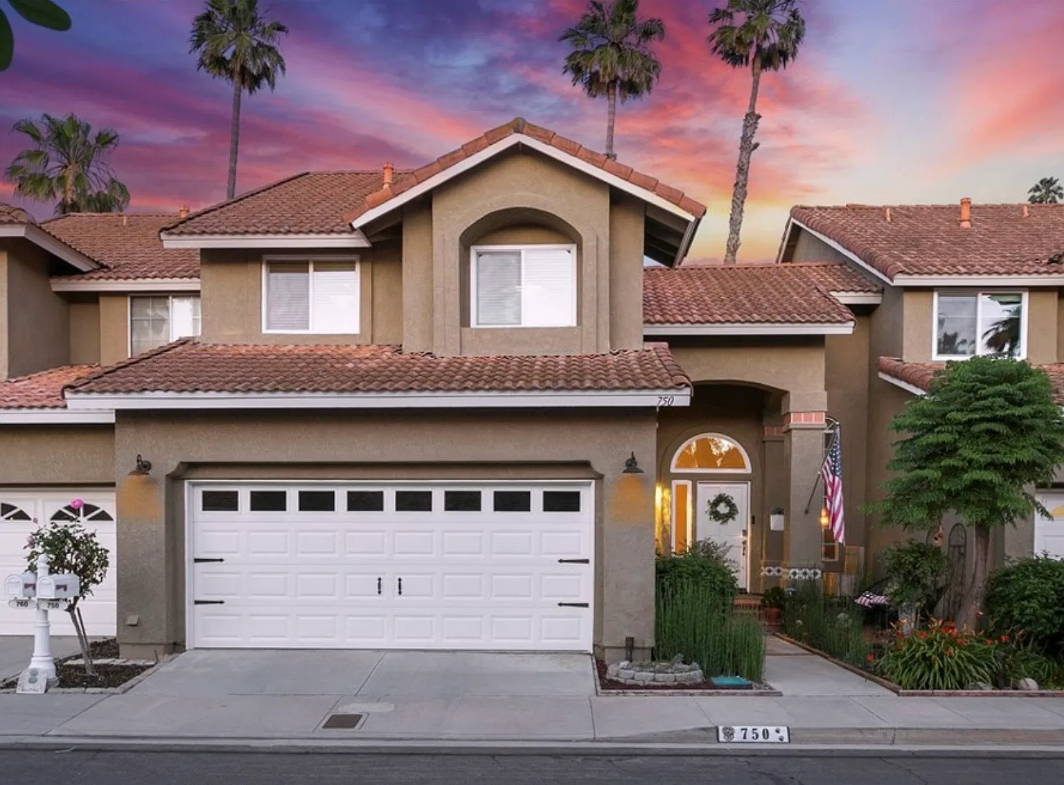 3 bed, 2.5 bath, 1582 sqft, $4,350 — Photo 1