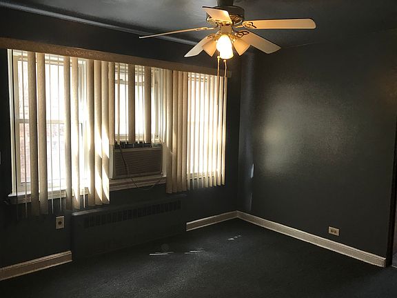 3rd image of 5408 W Gladys Ave #1