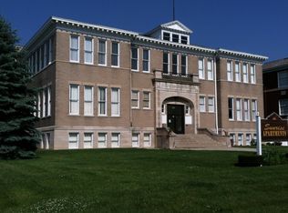 405 S Blackhoof St APT 130, Wapakoneta, OH 45895
