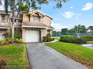 1856 Discovery Dr, Deerfield Beach, FL 33442