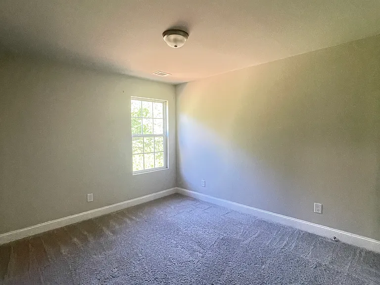 410 Katie Ln — Photo 22