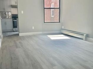 6670 78th St, Flushing, NY 11379