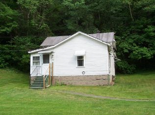 1356 Wayne Ave, Kenova, WV 25530