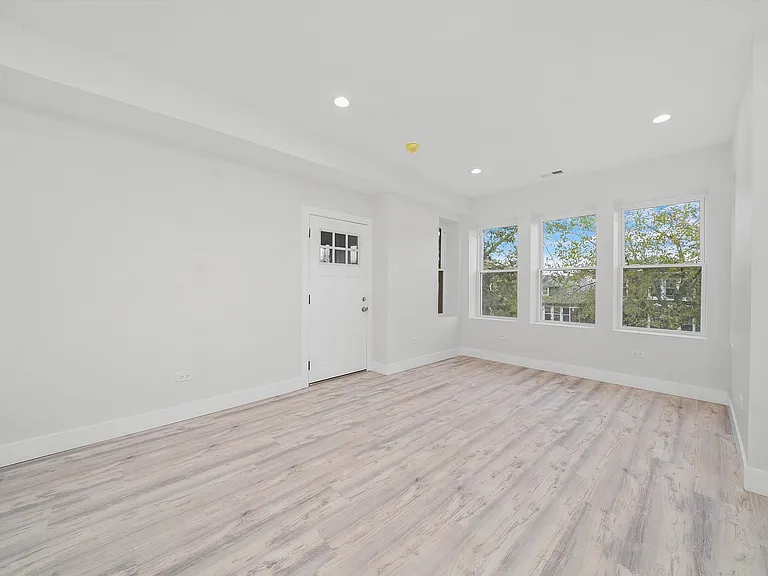 1628 S 50th Ave #3 — Photo 16