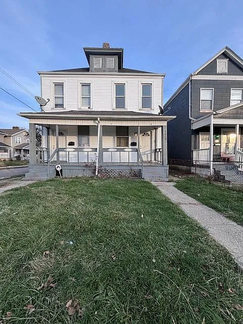 1718 S 6th St