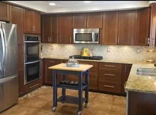 1216 Memory Ln, Vista, CA 92084