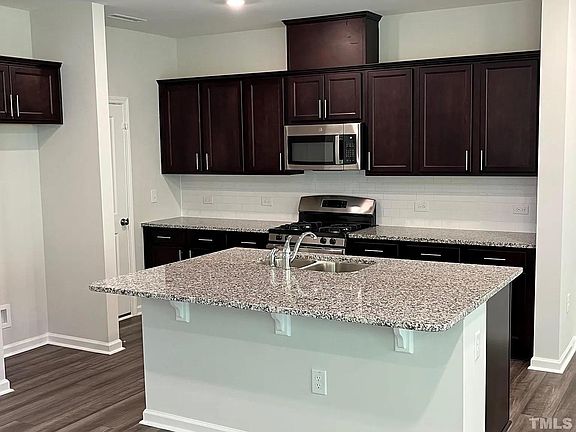Oversized kitchen island