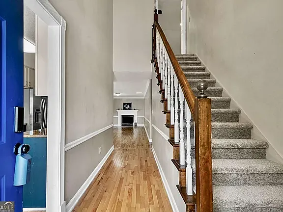 1140 Magnolia Way SE — Photo 3