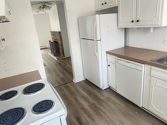 5th image of 3 Birchwood Dr APT 9