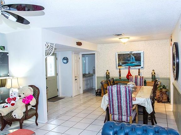 5th image of 306 Dante Dr #306