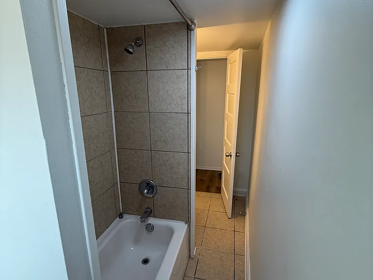 217 W 11th St #2 — Photo 7