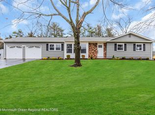 818 Warwick Rd, Brick, NJ 08724