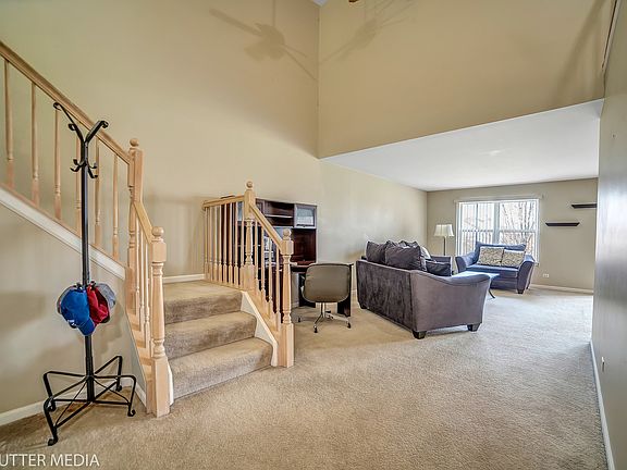 3rd image of 3077 Renard Ln #3077