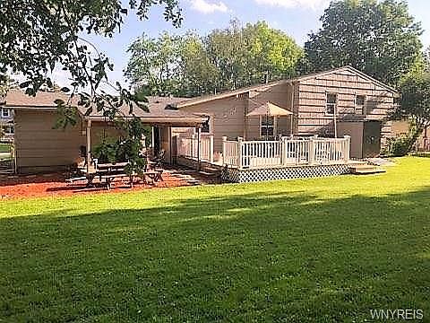 3rd image of 22 Cedarhurst Dr