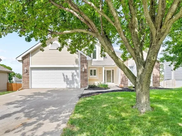 5212 N Pennsylvania Ave, Gladstone, MO 64118