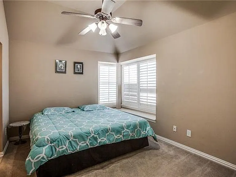 4533 Delaina Dr — Photo 13