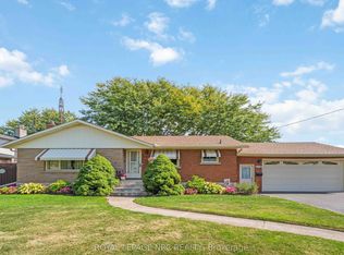 6256 Pitton Rd, Niagara Falls, ON L2H 1S3