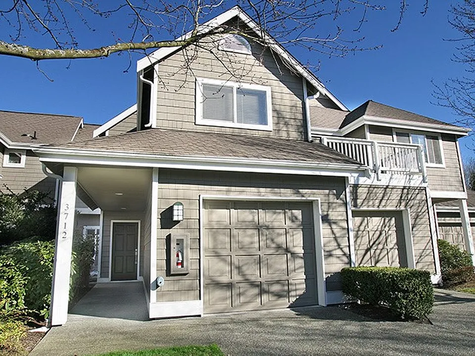 3712 101st Way NE #505