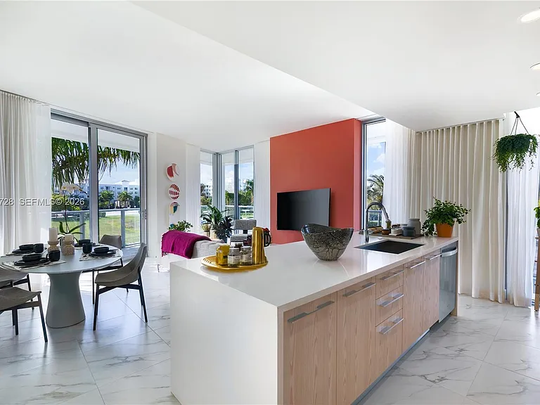 2000 Metropica Way #203 — Photo 2