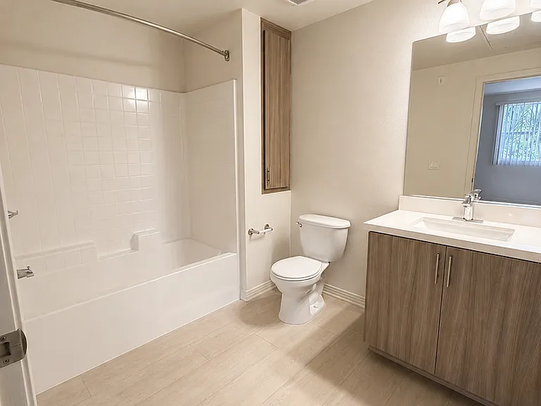 Aura NoHo Luxury Apartments — Photo 59