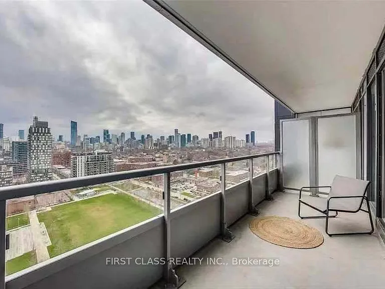 225 Sumach St #1706W — Photo 4